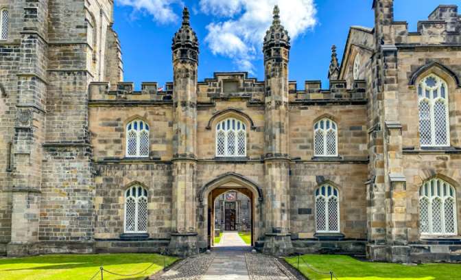 Aberdeen - university