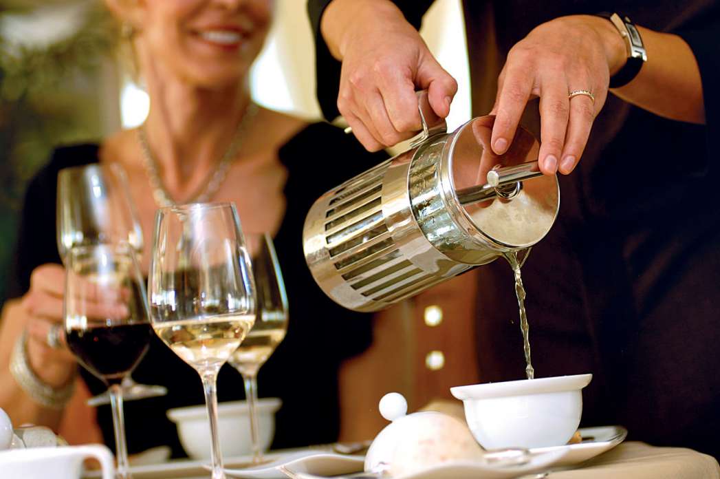 Uitzonderlijk bediening in restaurants Seabourn Odyssey