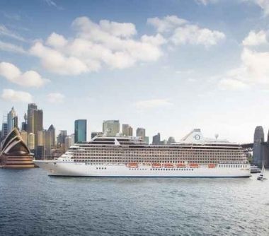Oceania Marina Maaike aan boord 2022 en 2023