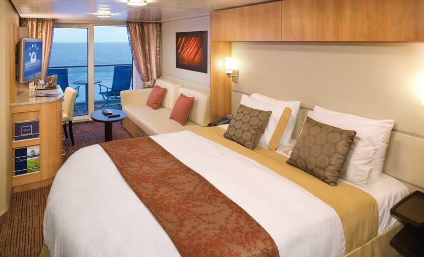 Luxe suite met balkon van cruiseschip Celebrity Equinox
