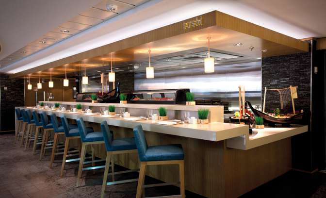 Een sushi bar op de Norwegian Epic van de NCL