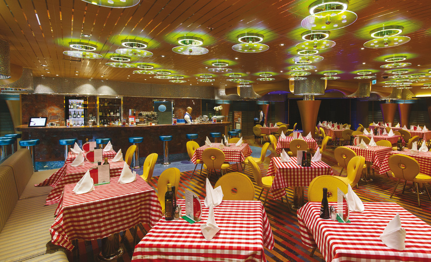 de pizzeria la piazza op de Costa Diadema