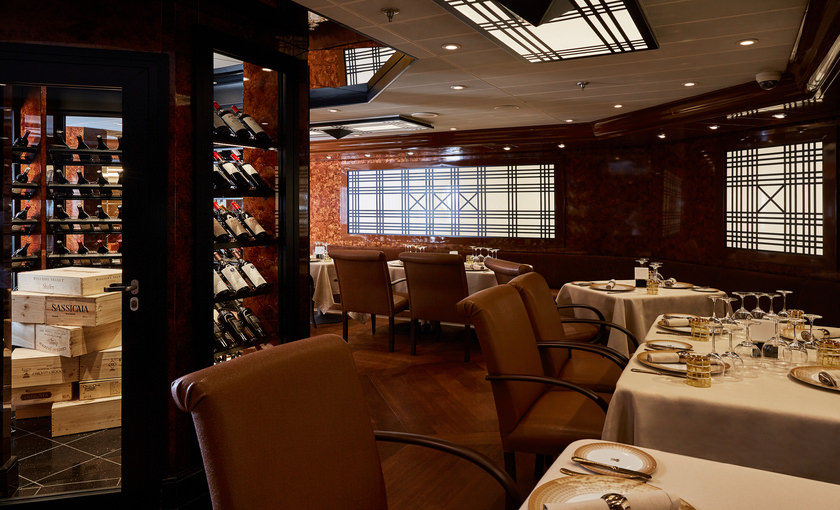 Frans restaurant aan boord van de SIlver Muse