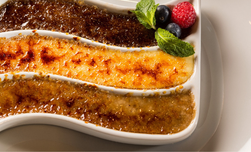 Verschillende Creme brulee op de MS Prinsendam