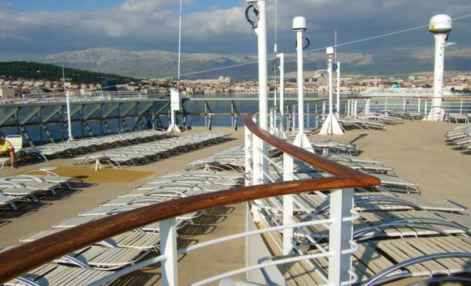 Bedden op het dek van Celebrity Cruises